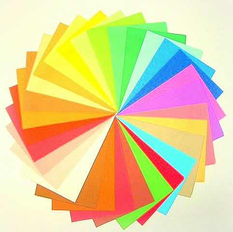 パーソナルカラー春の色布。黄みがかった明るく鮮やかな色